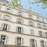 Homely & Pleasant T2 Flat In The Heart Of Paris